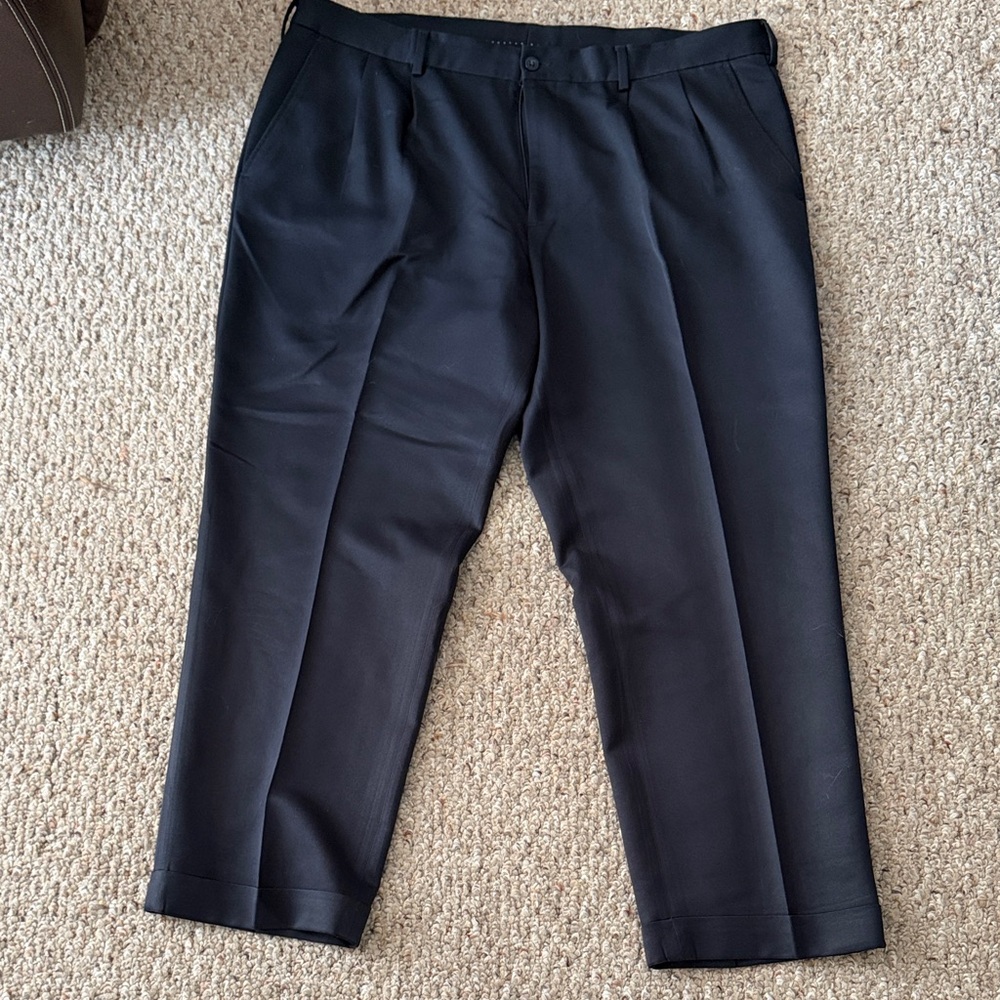Van Heusen Classic Black Men's Dress Pants